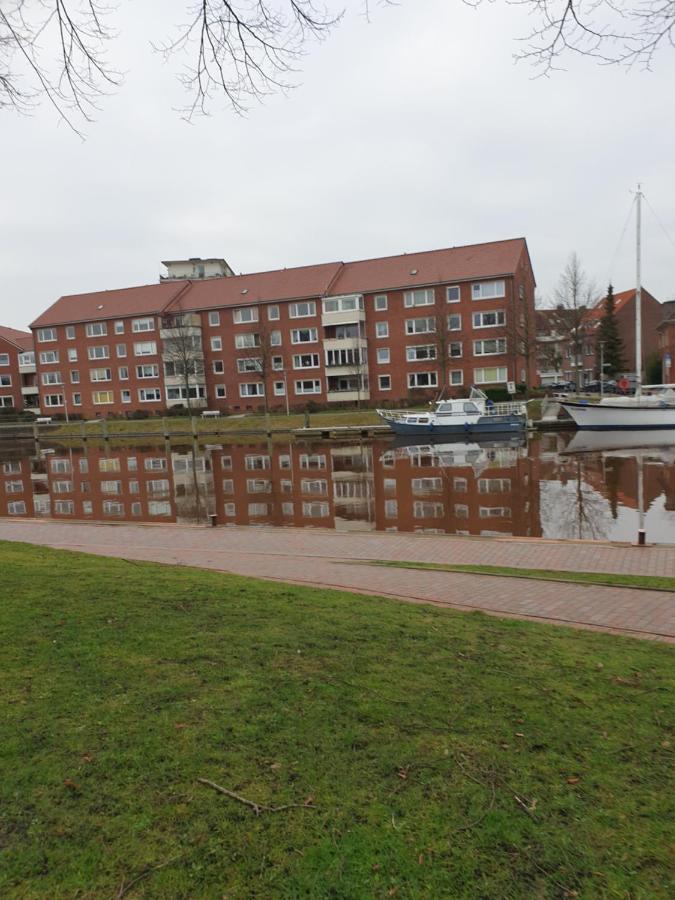 Maje Am Alten Binnenhafen Emden Bagian luar foto